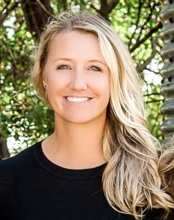 About > Erin Erb